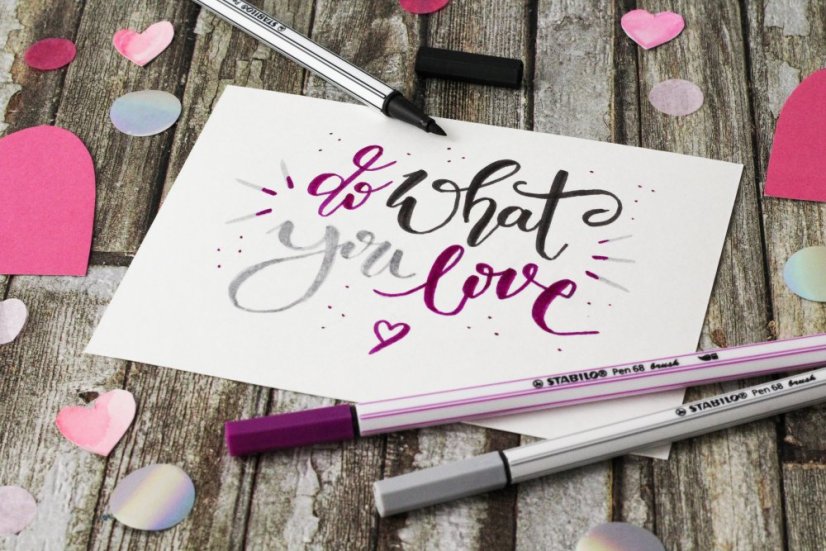 STABILO Pen 68 brush - carmin